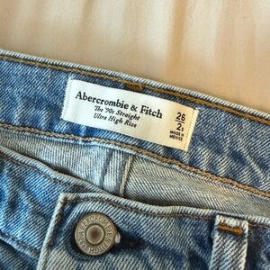 Abercrombie & Fitch 90s Straight Ultra High Rise Jeans